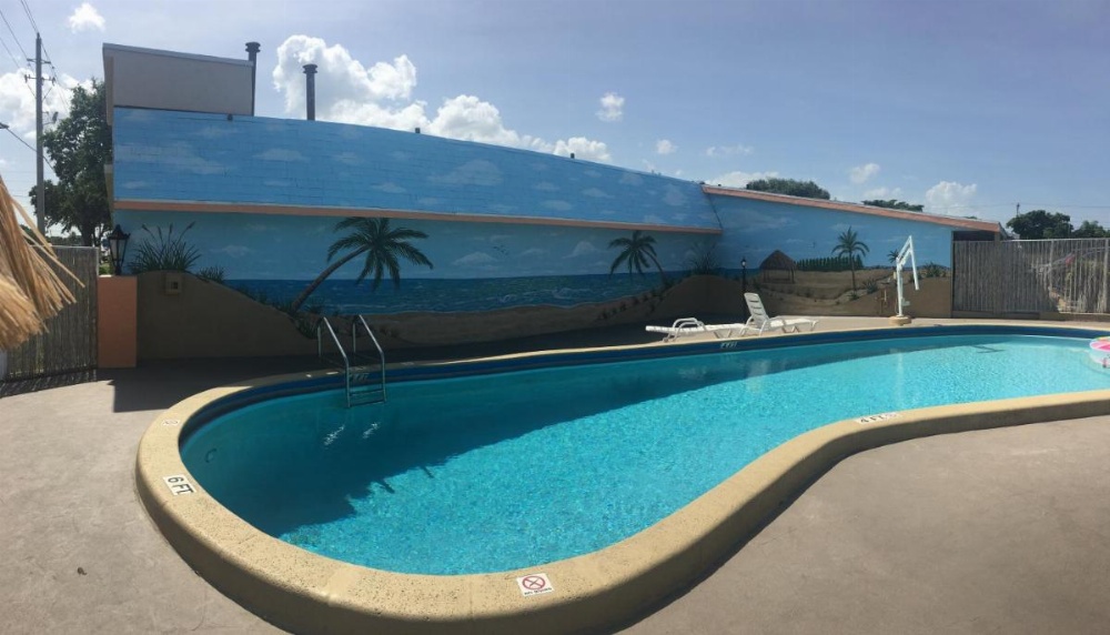 Super 8 by Wyndham Lantana West Palm Beach Image 15